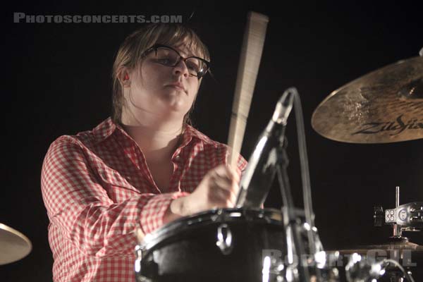 BEST COAST - 2010-12-03 - PARIS - Nouveau Casino - 